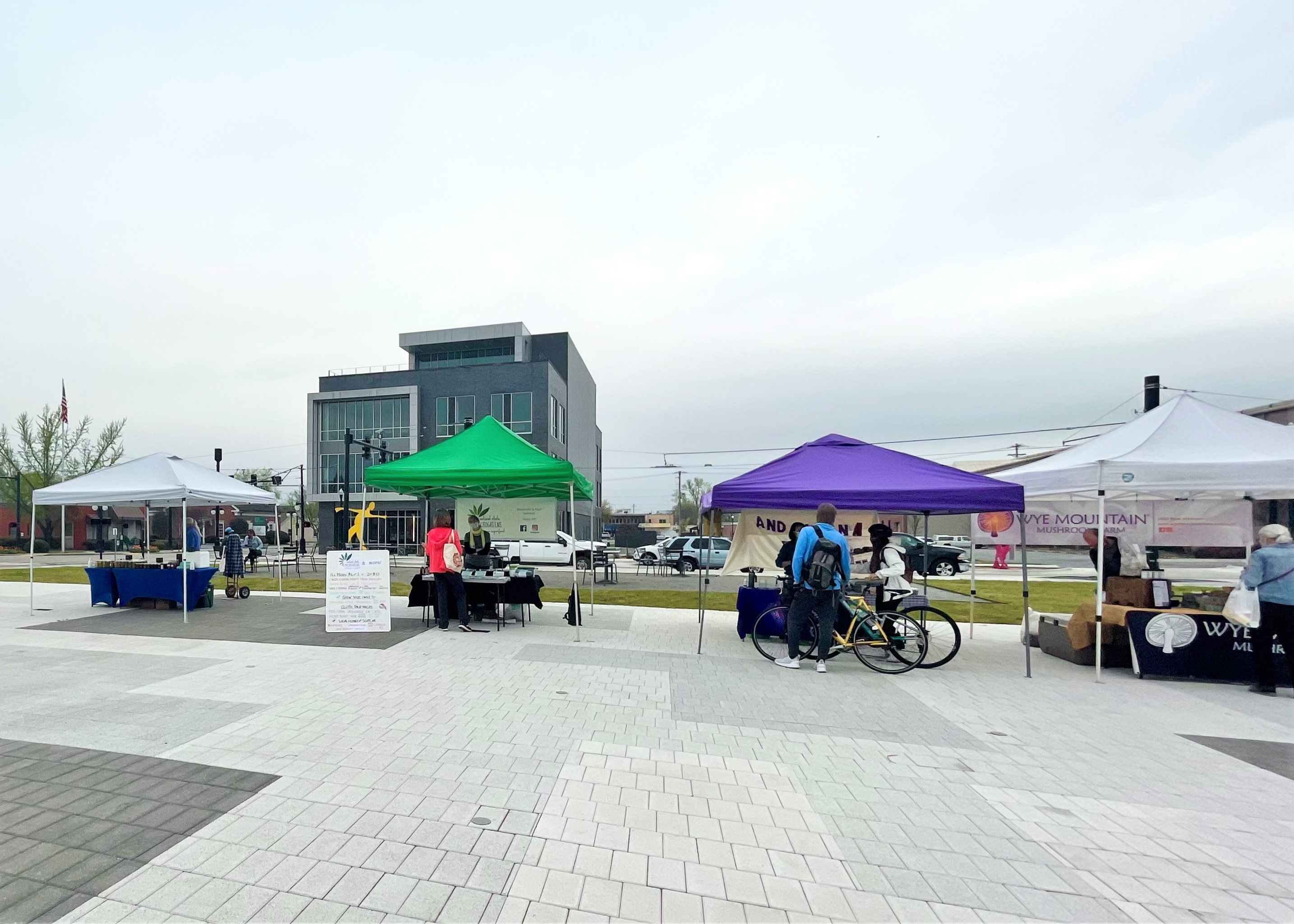 Argenta Farmers’ Market boasts new location, extended hours in North